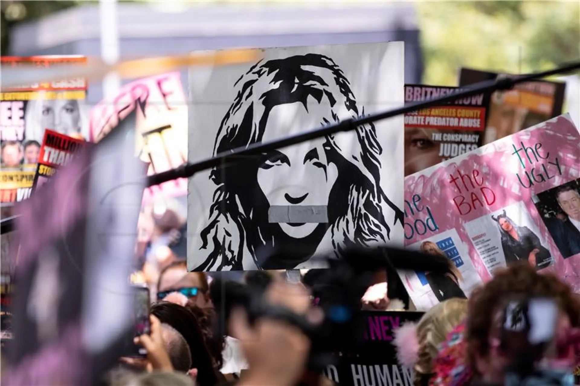 Britney Spears zahvalila obožavateljima na kampanji za njezinu slobodu od oca: 'Nemam riječi za vašu upornost'