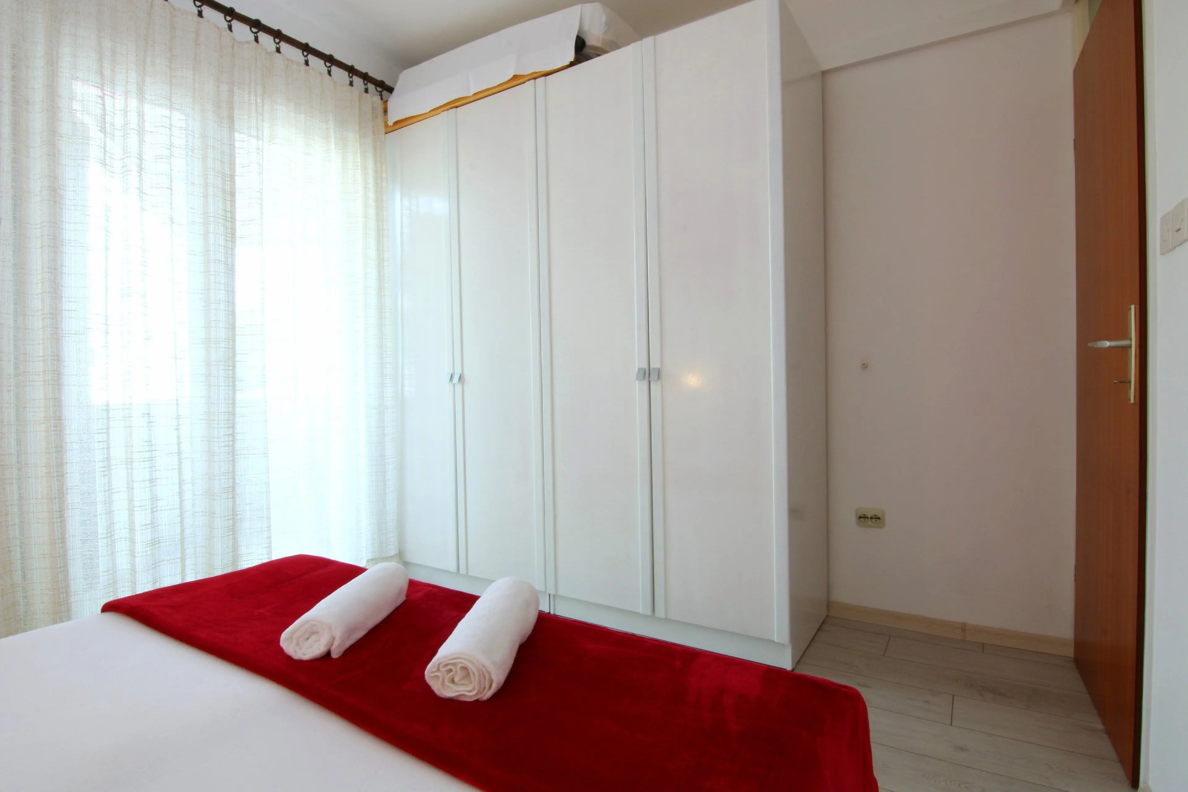 FOTO Izvrsna prilika: Prodaje se apartmanska kuća na vrhunskoj lokaciji