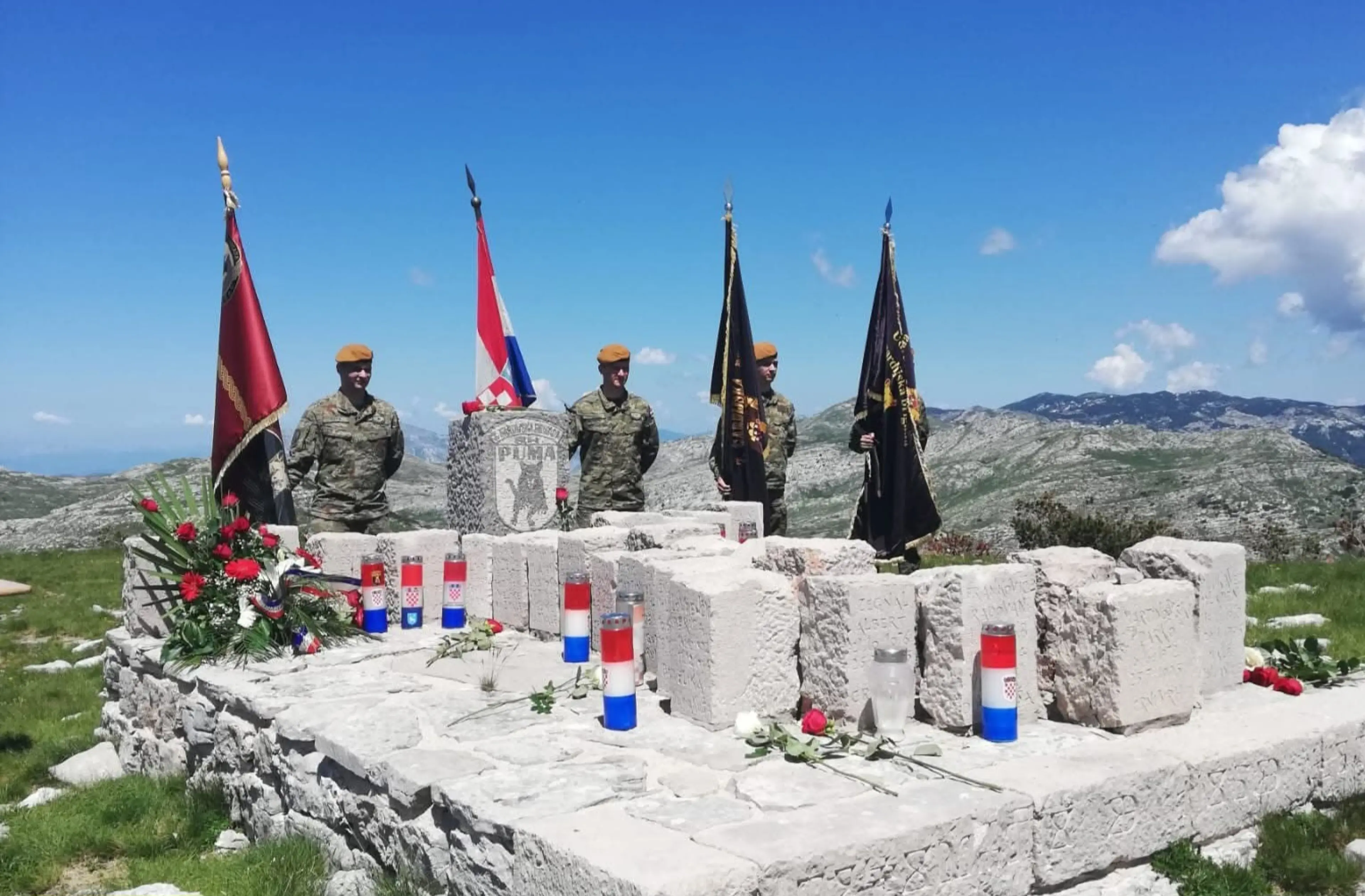 Na Dinari podignut spomenik u čast legendarne gardijske brigade