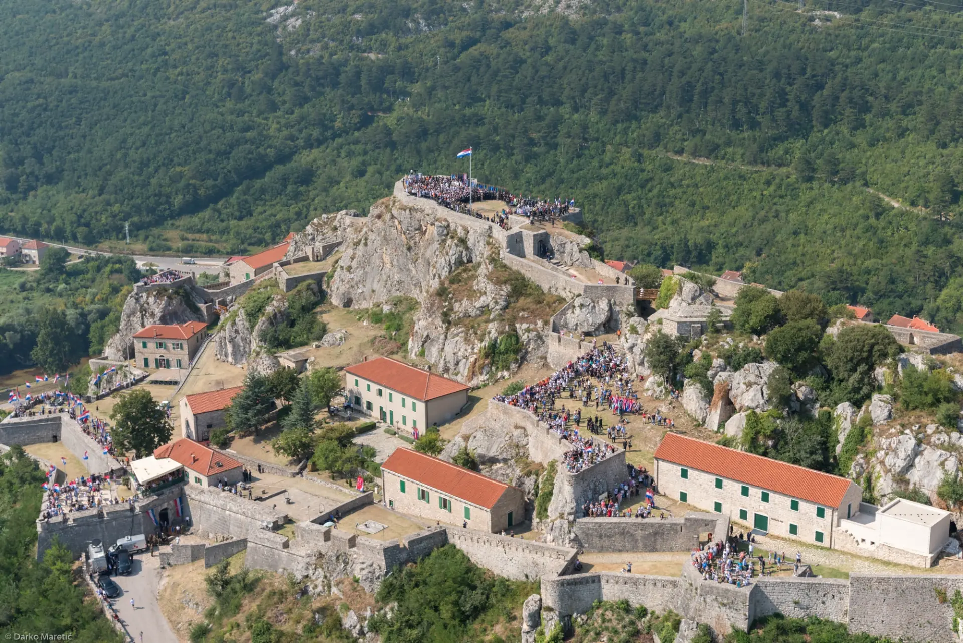 Objavljeno istraživanje o žrtvama Oluje: 'Slavi se mimohodom, a vezana je za egzodus i ubijanje'