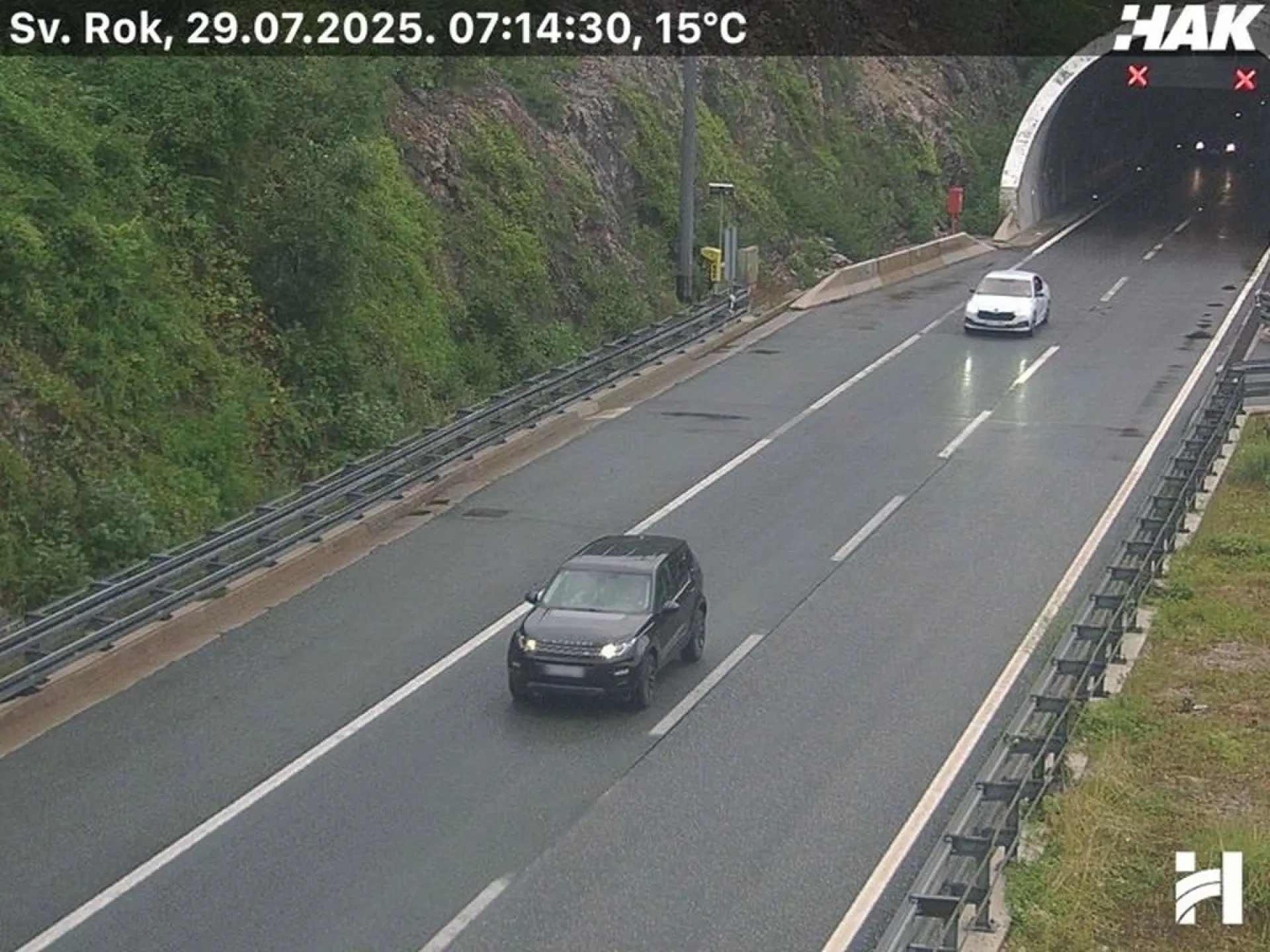 Ograničenja zbog vjetra, kolnici mokri i skliski