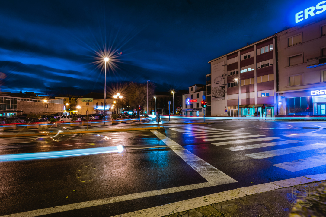 Glavni gradski parking ovako je izgledao 2018. godine: Nedostaju li vam automobili, stabla, beton...?