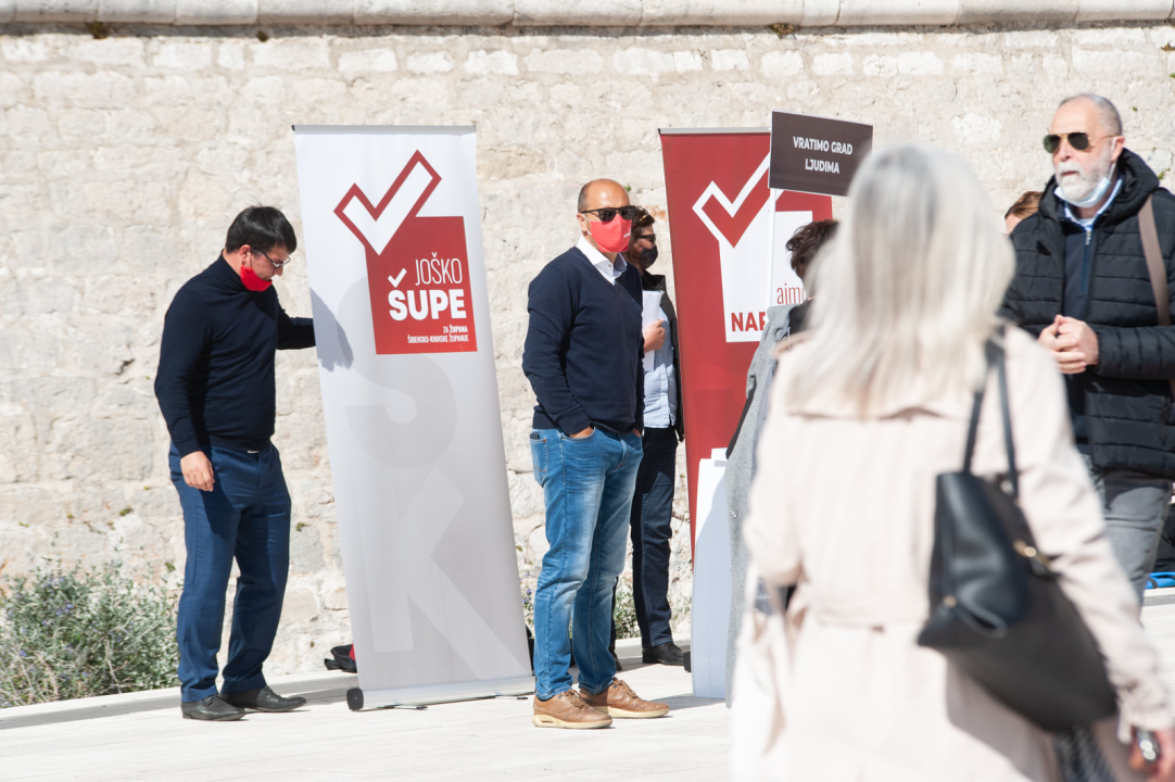 Neka igre počnu: Prikupljanje potpisa označilo i službeni početak kampanje