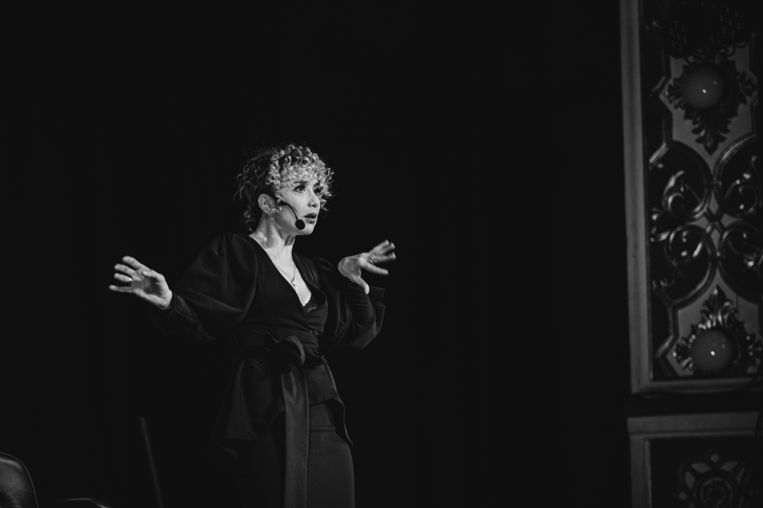 Ecija Ojdanić Šibenčane odvela u ‘Vla-Vla-Vlajland’ i nasmijala ih do suza! 