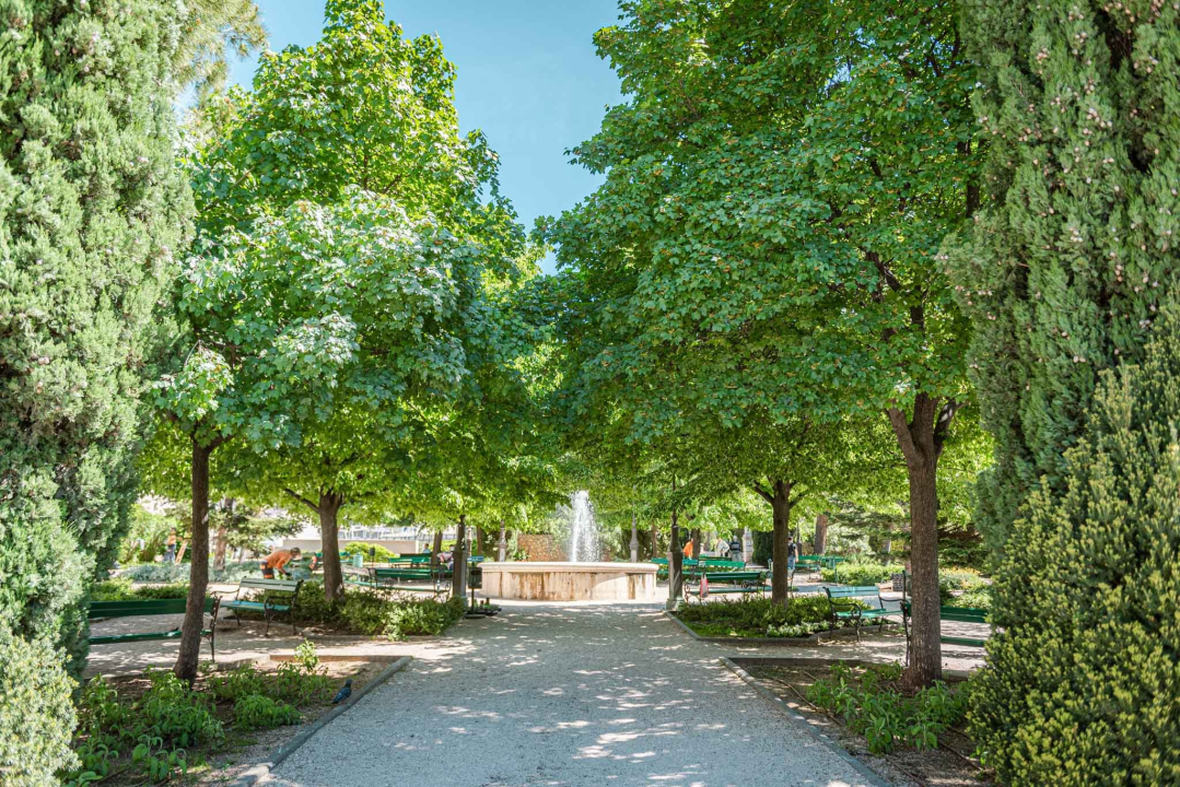 U šibenskom 'dnevnom boravku' sadi se cvijeće i uređuje okoliš: Perivoj Roberta Visianija dočekat će ljeto u punom sjaju 