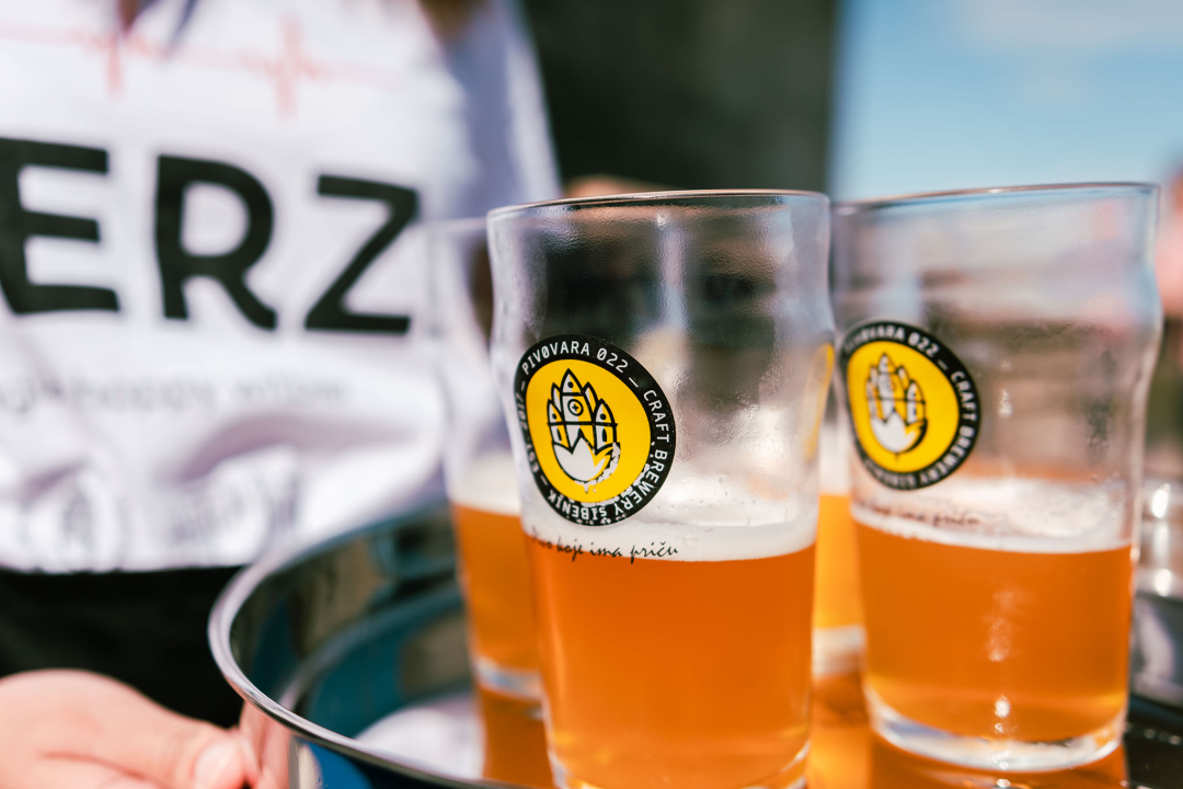 Taste Like Dalmatia: Još danas imate priliku kušati vrhunska vina, maslinova ulja i craft pive, a u subotu na šibenskoj rivi čekaju vas pidoče i debit!