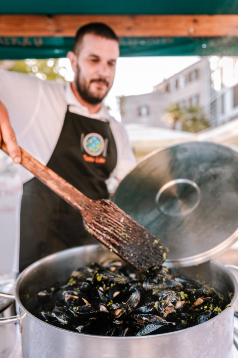 ‘Ako su sinonim Burgundije Chablis i kamenice, zašto sinonim Šibenika ne mogu postati Debit i pidoće’