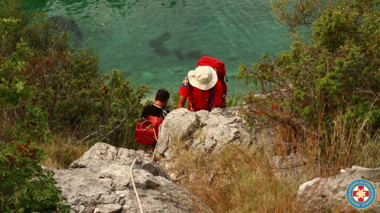 Od obuke do obuke: Pogledajte kako se šibenski GSS-ovci spremaju za akcije spašavanja u planinama