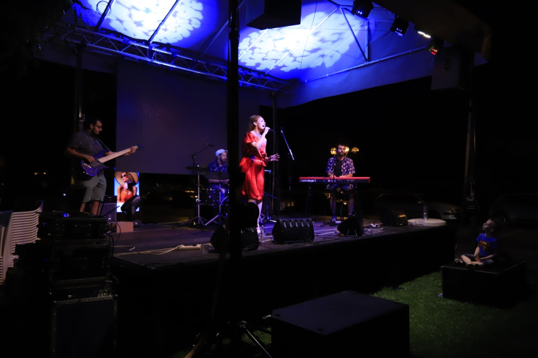 Bloom otvorio sezonu: Šibenski pop dragulj predstavio prvi album