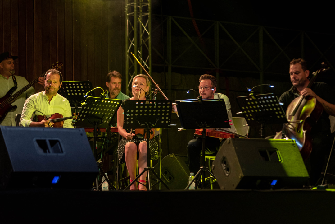 Vanna nizala hitove, tribine pjevale iz sveg glasa