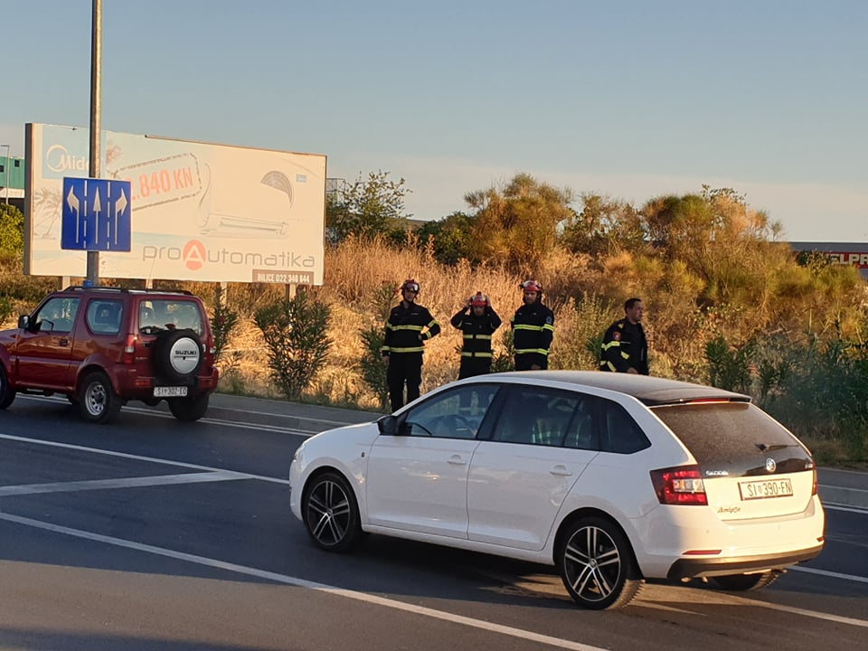 Gori kod pumpe na Biocima: Na intervenciji JVP Šibenik