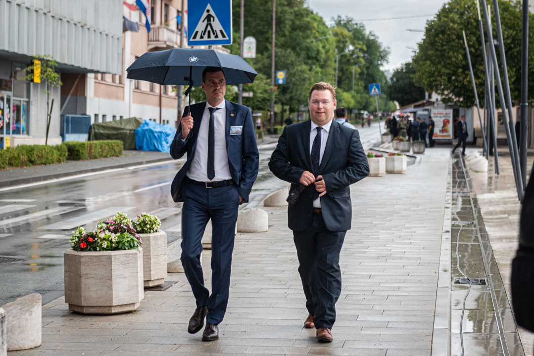 Obilježavanje 26. obljetnice VRO Oluja: Pogledajte kako je jutros bilo u Kninu 