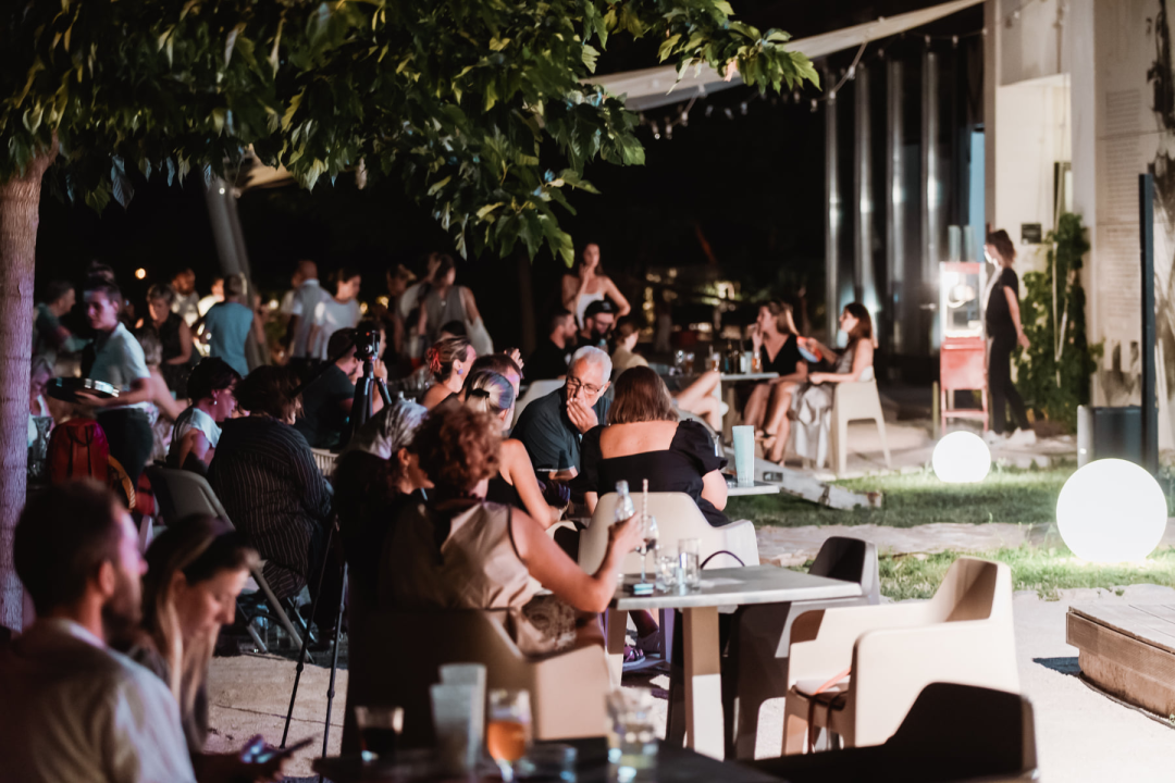 Na Baroneu prikazana autentična ljubavna priča: Redateljski tandem, Anđela i Davor Rostuhar, predstavio i knjigu 