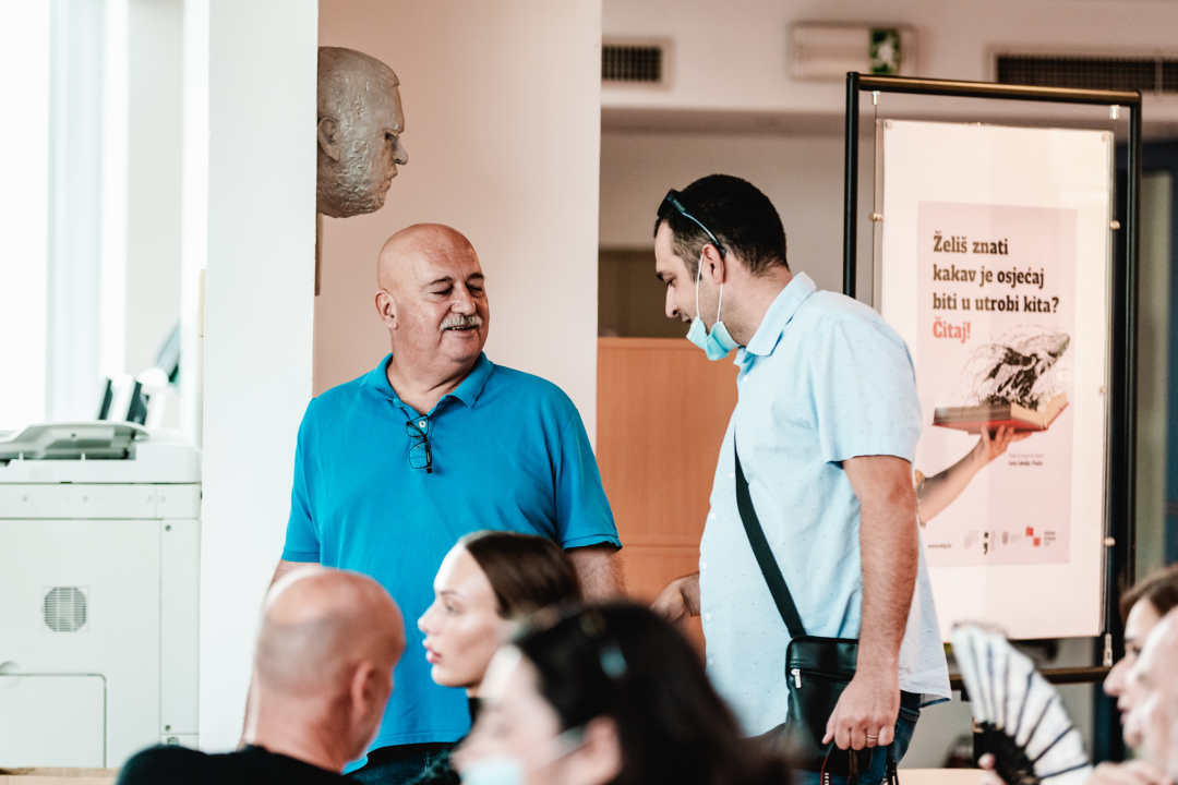 ‘Na braniku sjećanja’ Marine Jurković će vas rasplakati i nasmijati u isto vrijeme: Donosi 50 ratnih priča ljudi koje poznajete