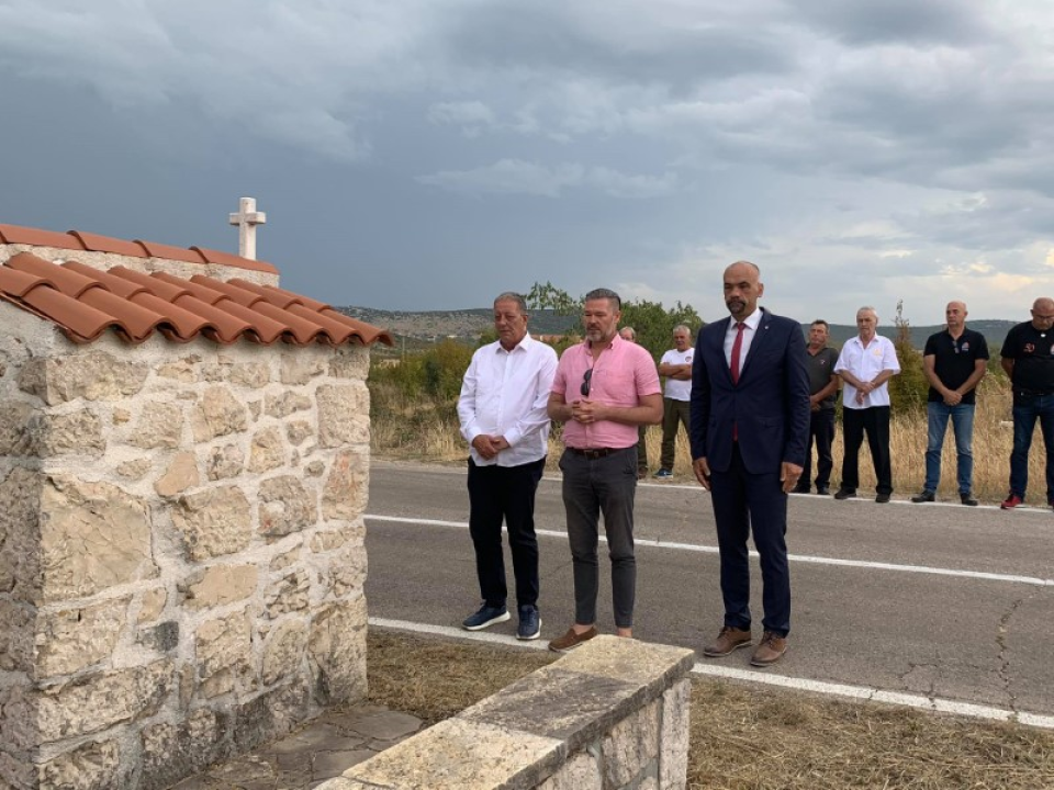 Položeni vijenci: Sjećanje na heroja Marinka Karduma i sve hrvatske branitelje koji su dali život za slobodu