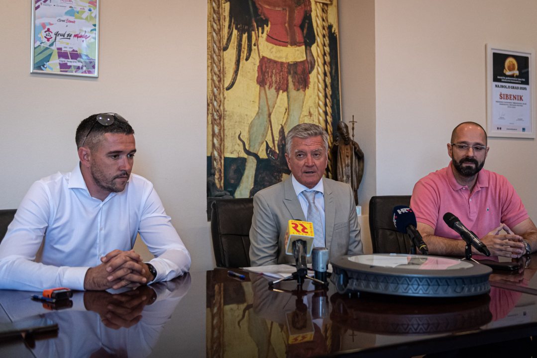 Počinju radovi na rivi: Mijenjaju se svi rasvjetni stupovi, dolaze nove lampe po strogim konzervatorskim pravilima