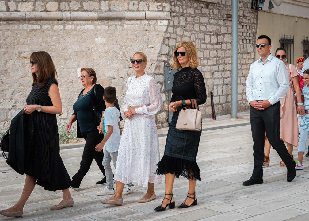 Tradicionalnom procesijom i misom Šibenčani proslavili Dan grada: Donosimo fotogaleriju 