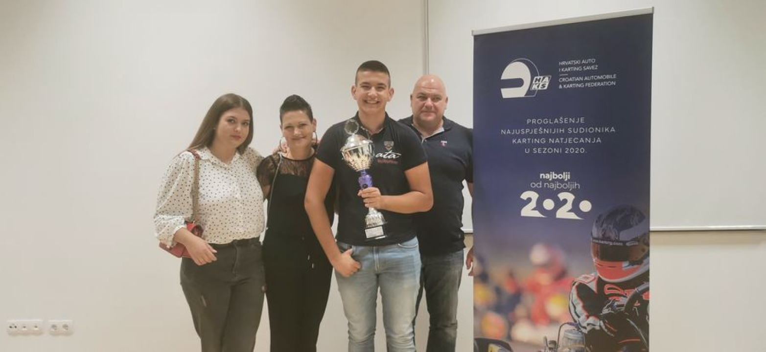 Šibenski kartingaš Franko Škugor primio nagradu za naslov državnog prvaka u klasi Rotax Max DD2 2020