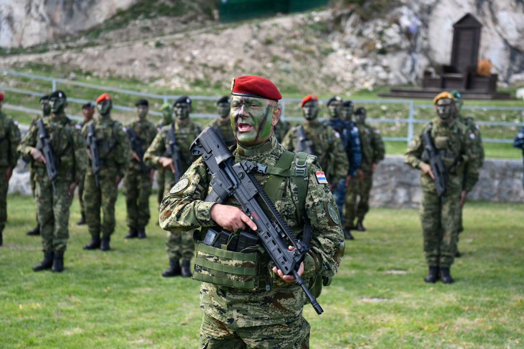 Polaznicima obuke za razvoj vođa uručene diplome: Dva dana su hodali od Udbine do Knina
