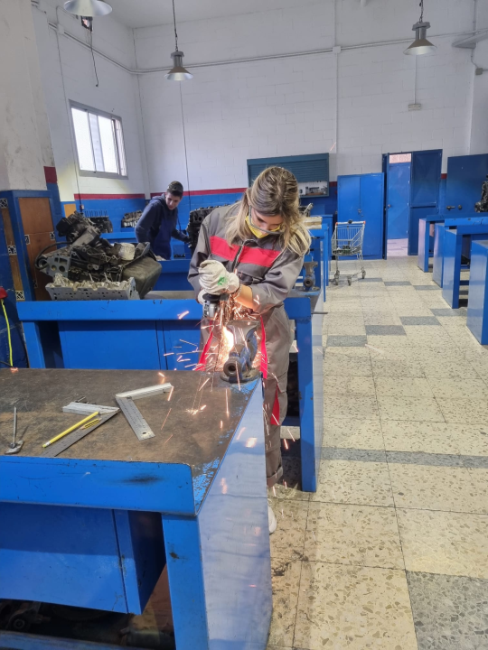 'Koraci u budućnost': Učenici Prometno-tehničke u Sevilli sastavili e-buggy vozilo