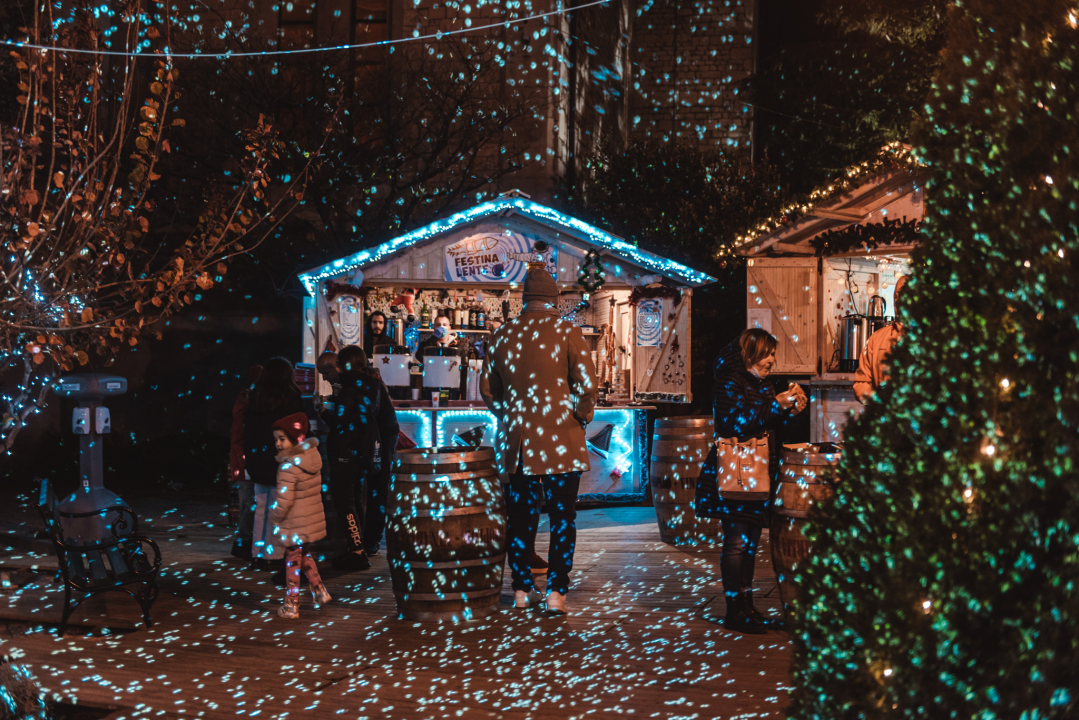 Počela je Adventura: Šibenčani već degustiraju ponudu, a u 20 sati počinje ples uz BluVinil