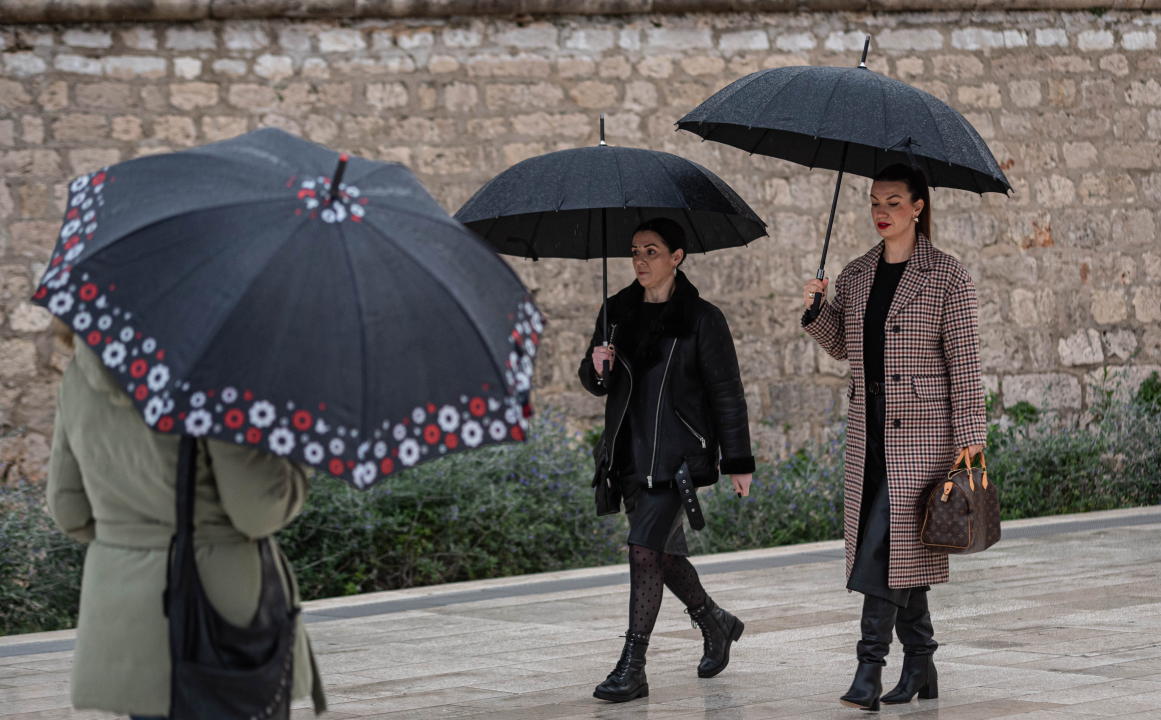 Vladari Đira po gradu pokazali koji će se trendovi nositi u prosincu 