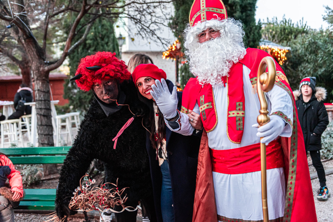 Sveti Nikola u Adventurinom Parkiću razveselio najmlađe Šibenčane 
