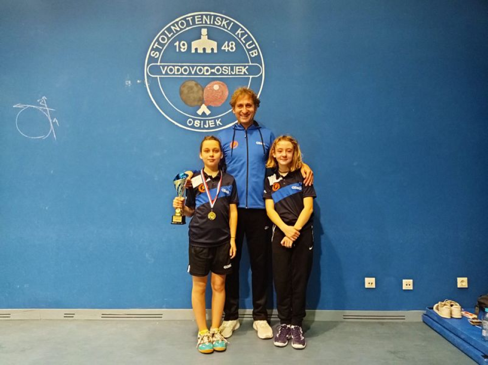 Šibenska stolnotenisačica Loreta Mandić pobjednica turnira u Osijeku, Anđela Živković peta