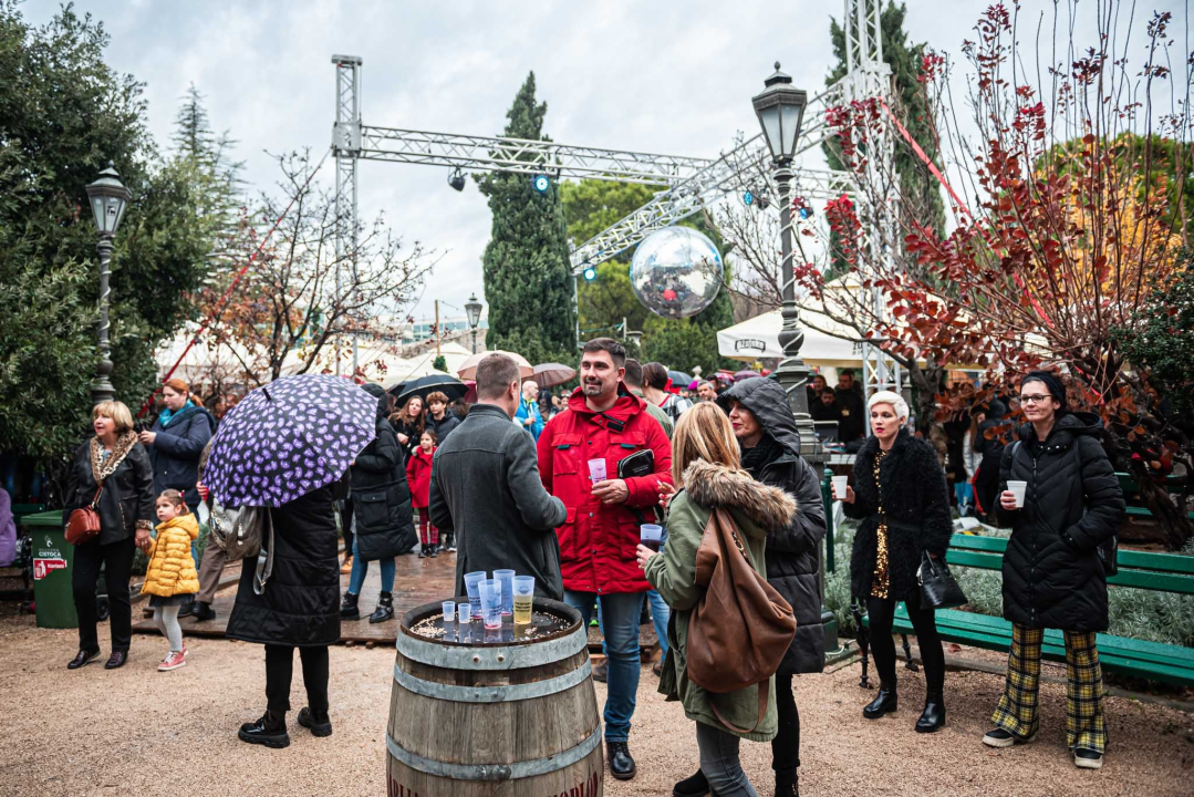 Vratilo se staro normalno na Adventuru: Fenixi, Badnjak, đardin, točno u podne
