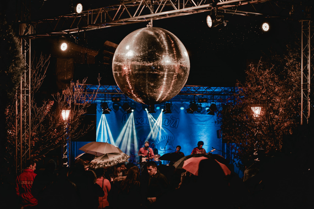 Svemirko i PARK kontra atmosferskih neprilika: U đardinu je sinoć bilo ludilo, pogledajte atmosferu  