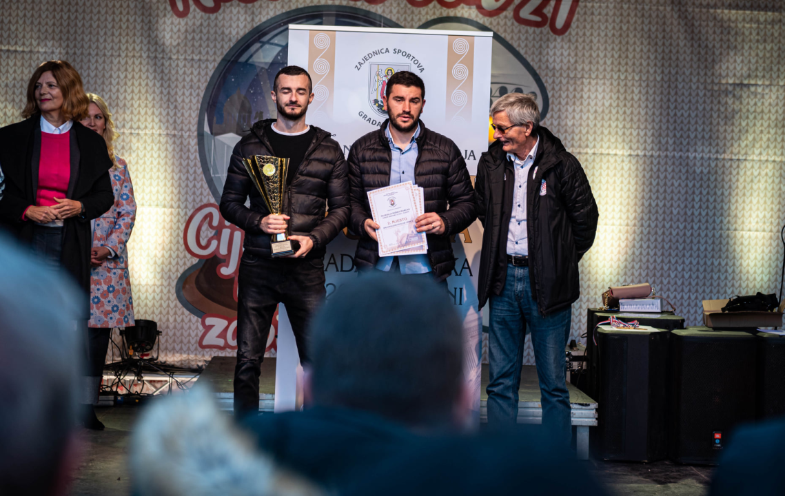 Vaterpolisti Solarisa i košarkašice Šibenika u ekipnoj, a Toni Slavica i Nives Radić u pojedinačnoj konkurenciji 