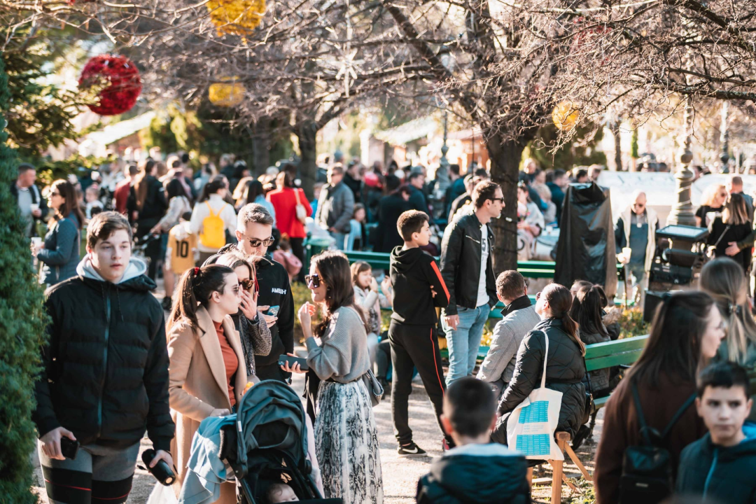  Šibenčani koroni u 'Dišpet' u podne slave Novu godinu u Đardinu 
