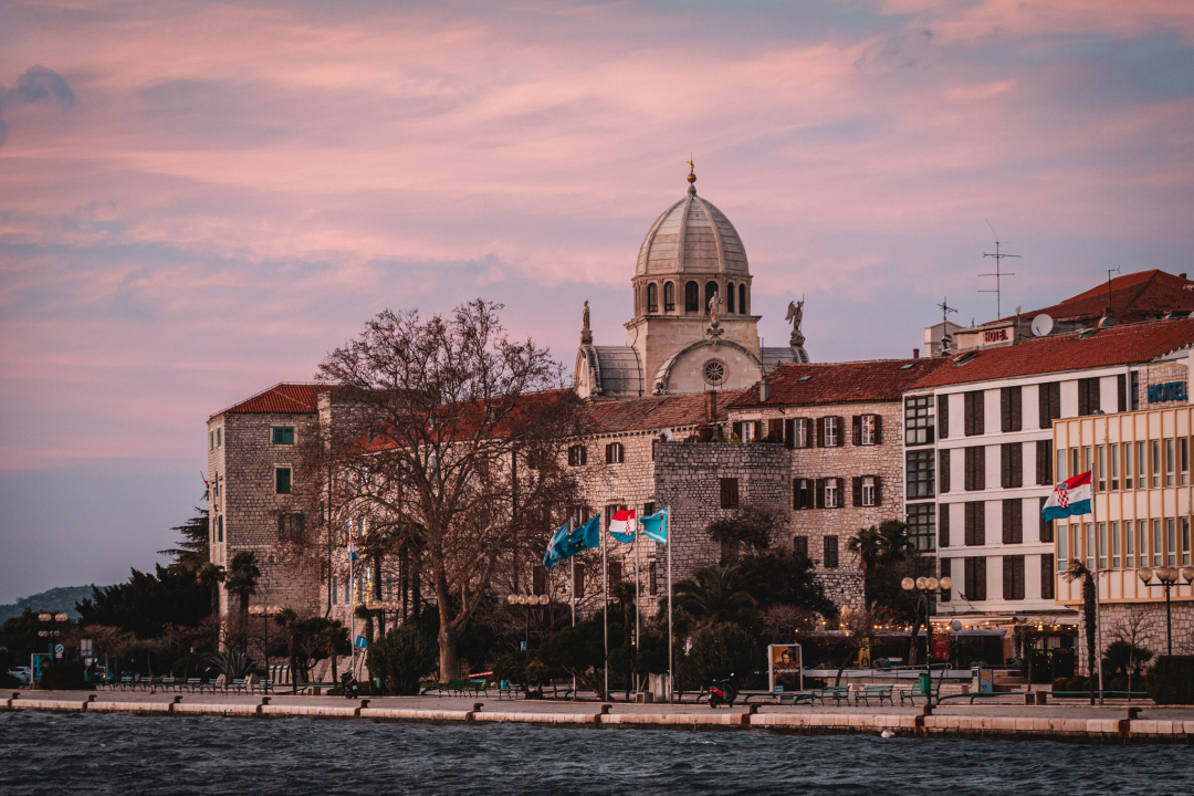 Kad jugo okrene na buru prije zalaska dobijemo savršene boje i labuda koji pozira