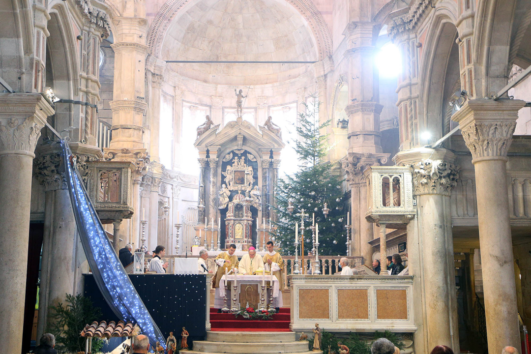 U šibenskoj katedrali svečana misa na blagdan Sveta tri kralja