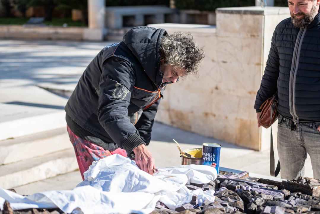 Neće više biti katedrale obojane u rozo: Vila prionuo čišćenju reljefa stare jezgre Šibenika 