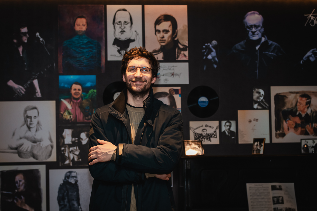 Zabezeknuti Vlatko Štampar sat i 45 minuta u Arsenu valjao fore, publika je plakala od smijeha!