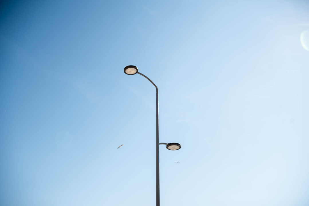 Na šibensku rivu stigla nova rasvjeta: Jeste li oduševljeni poput HDZ-ovog gradskog vijećnika?    