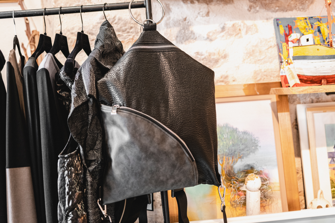 Dizajn za žene sa stavom! Kožne torbe Zorana Mrvoša dostupne su u Galeriji Juraj Dalmatinac