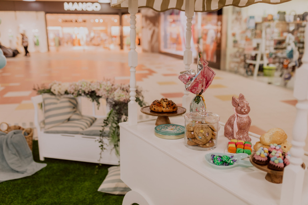 Dođi s obitelji, slikaj se na uskrsnom setu i čeka te profesionalna fotografija na poklon!