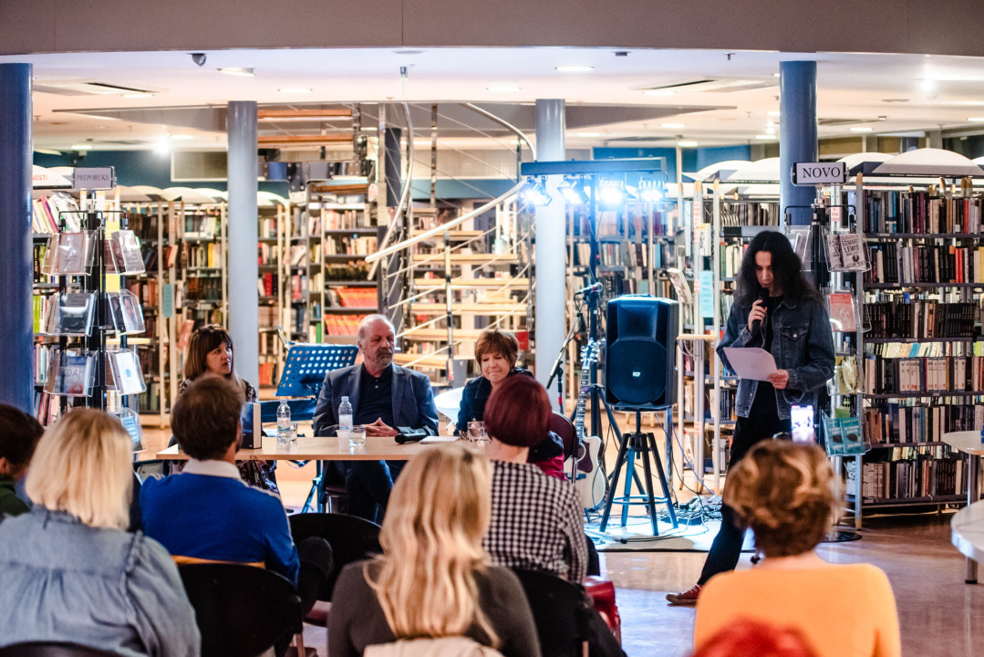 Snimatelj, reper i pisac Ante Storić, s kratkom pričom na temu Šibenika, pobjednik je nagradnog natječaja KuŠin 