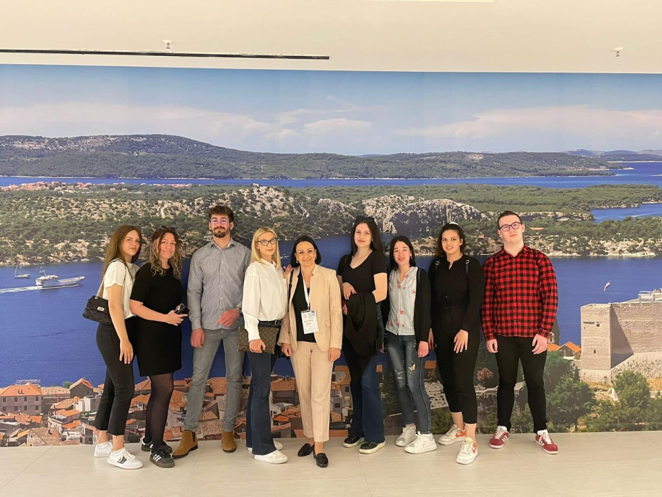 Maturanti Medicinske škole na kongresu koji je okupio preko 500 sudionika iz 28 zemalja