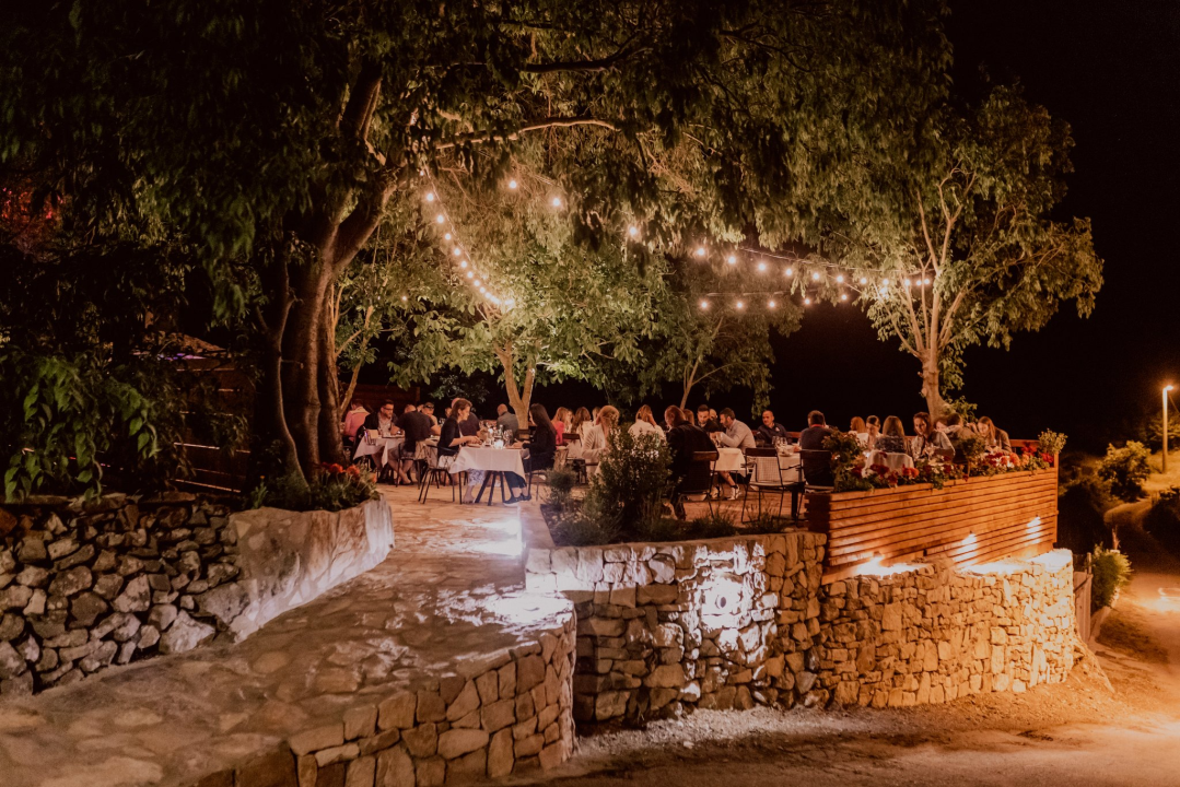 Konoba Campanelo otvorila je terasu s najljepšim pogledom uz gostovanje Melkiora Bašića!