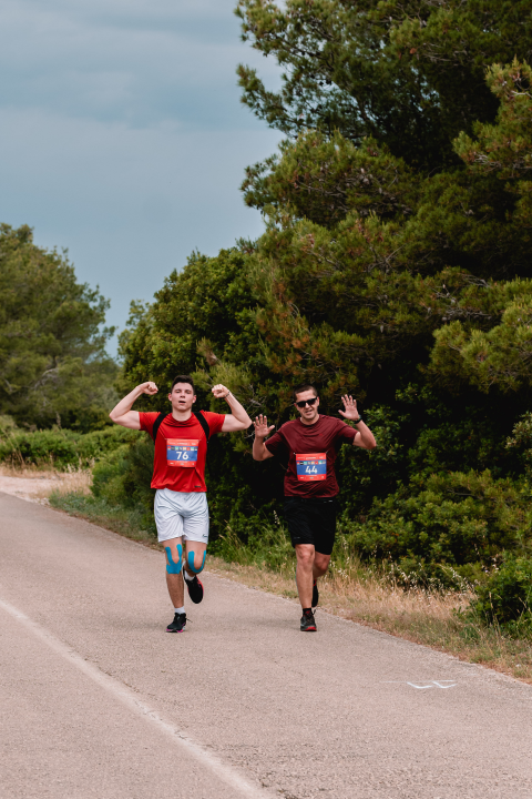 Spektakl u Šibeniku: Pivska milja je bila kao Woodstock, polumaraton završili i brojni Šibenčani
