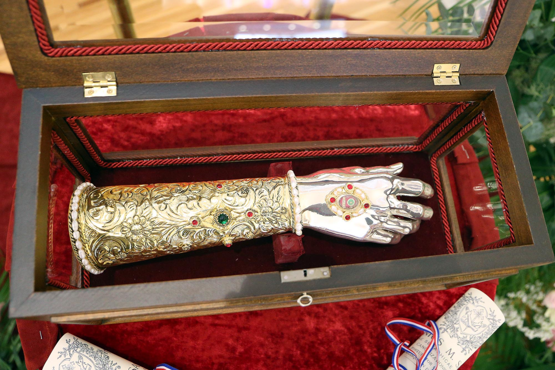 Na Šubićevcu blagoslovljen relikvijar u kojem se nalaze moći svetog Ante Padovanskog