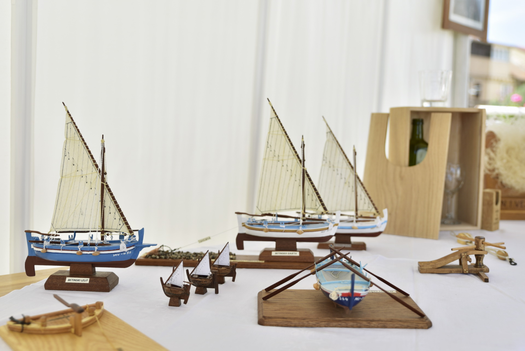 Jedinstveni doživljaj: U Betini održan Sajam tradicijske drvene brodogradnje