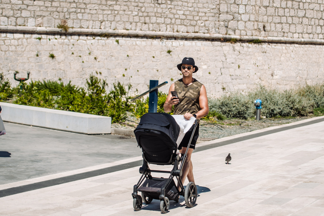 Lepršave haljine i ljetni komadi preplavili centar grada: Evo tko nam je upao u oko