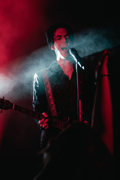 Nema ljubavi u klubu, ljubav je na tvrđavi: Plesnjak za milenijalce uz Buč Kesidi i Nipplepeople