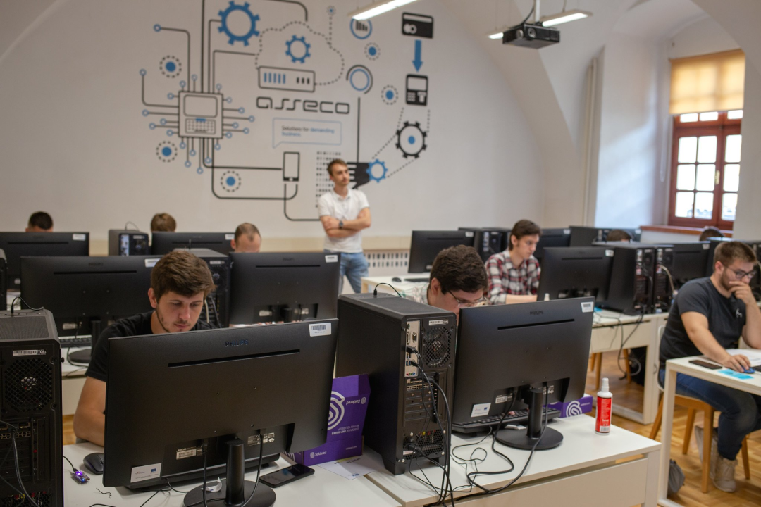 Varaždinski FOI modernizirao svoje studije, a brucoši od jeseni kreću i u nove prostore!