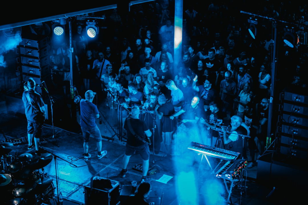 Hladno pivo žestokom svirkom 'prodrmalo' Šibenčane na sv. Mihovilu