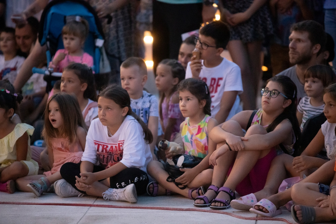 Danas na MDF-u nilski konj Nellie, cirkuski plesni tečaj, dvije predstave i film